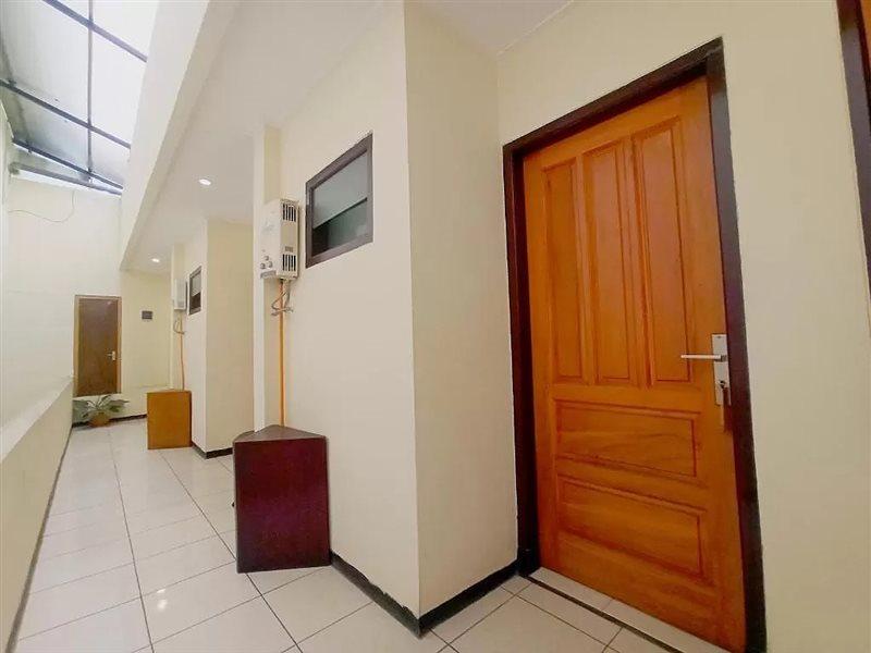 Hotel Palem 2 Syariah Malang Redpartner ภายนอก รูปภาพ