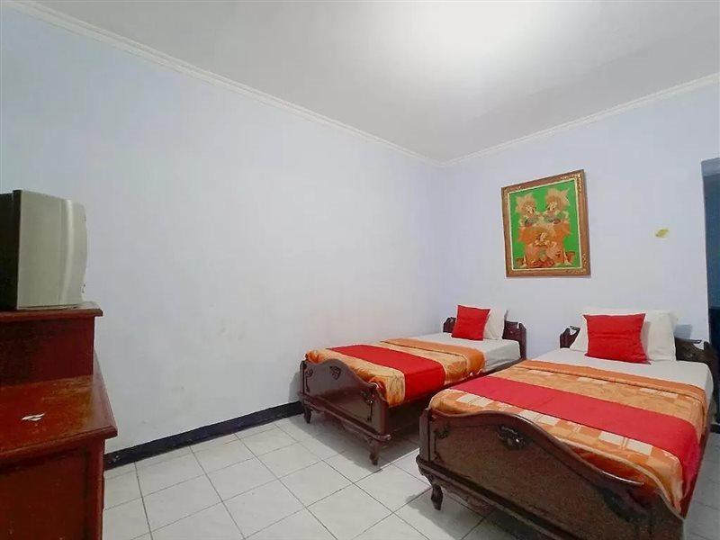Hotel Palem 2 Syariah Malang Redpartner ภายนอก รูปภาพ