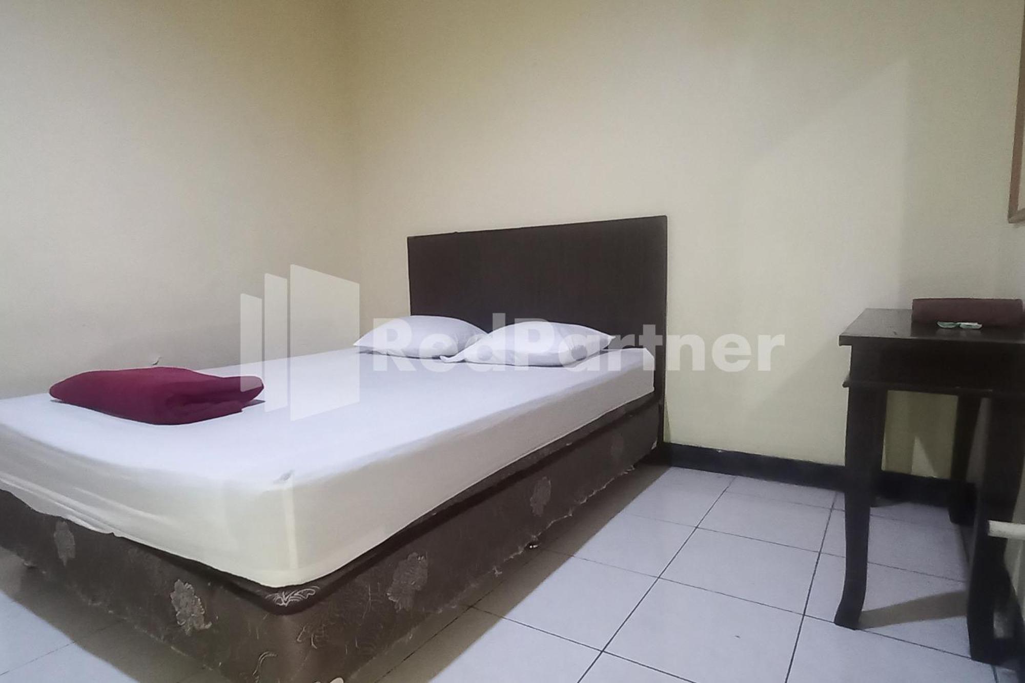 Hotel Palem 2 Syariah Malang Redpartner ภายนอก รูปภาพ
