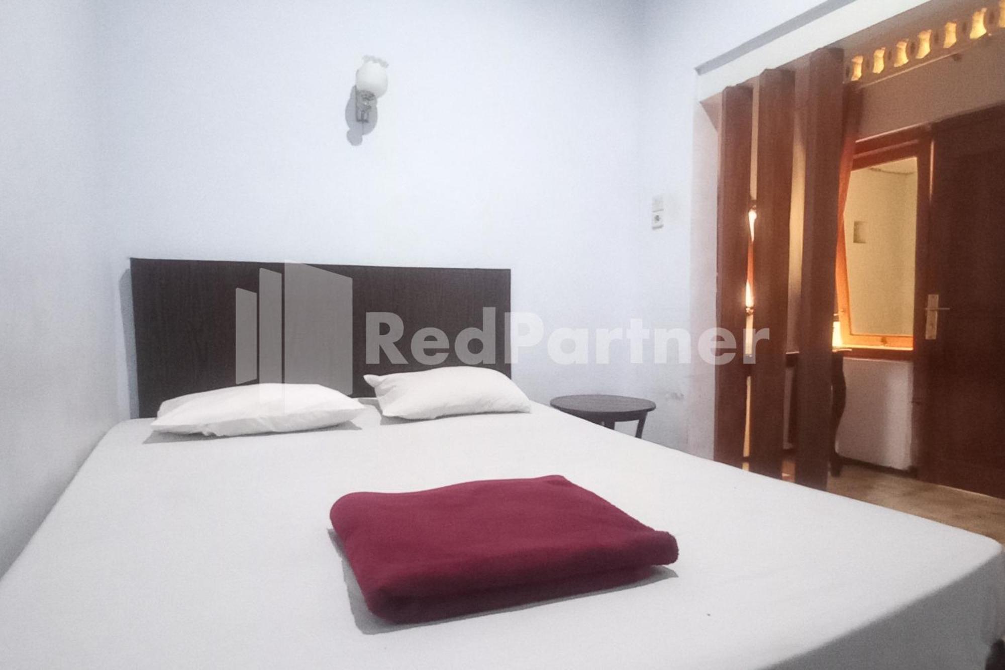 Hotel Palem 2 Syariah Malang Redpartner ภายนอก รูปภาพ