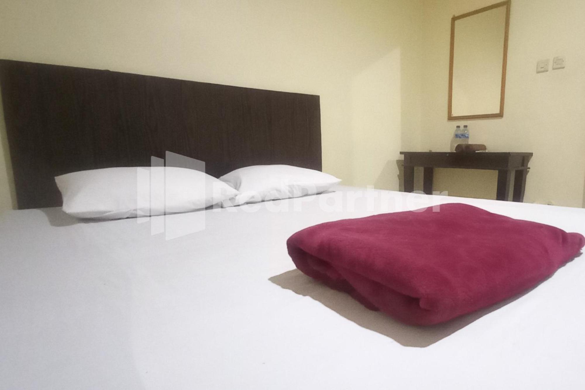 Hotel Palem 2 Syariah Malang Redpartner ภายนอก รูปภาพ