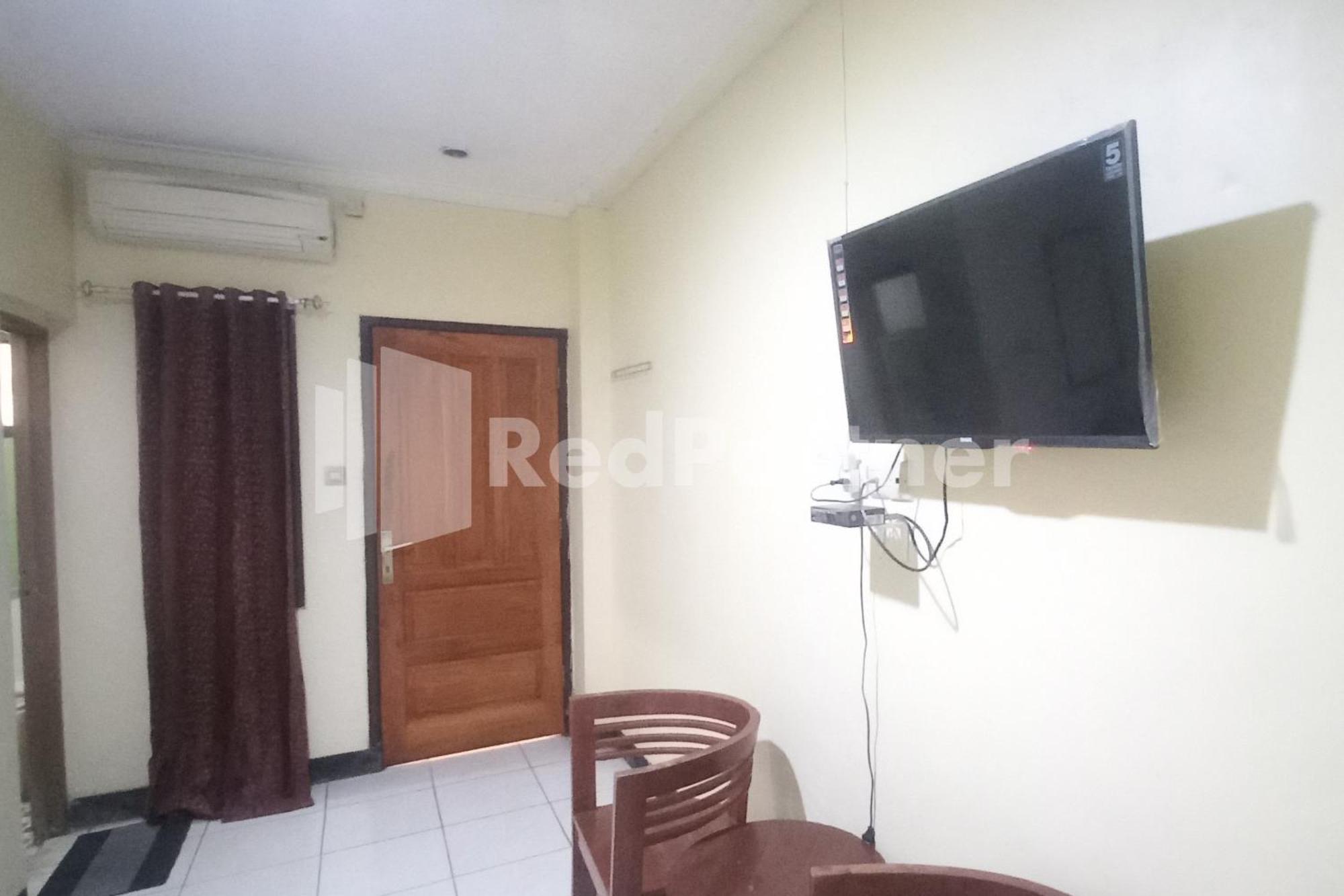 Hotel Palem 2 Syariah Malang Redpartner ภายนอก รูปภาพ